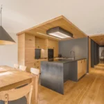 007 Apartment Alma - kitchen and hall - MX Zermatt