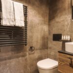 018b Apartment Alma Bathroom with Shower